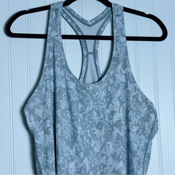Lululemon Cool Racerback Tank Top Nulu
Hideaway Camo Starlight Multi L/XL Sporty - Picture 7 of 12